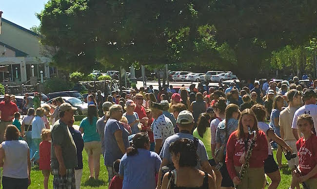 Memorial Day in the Park Lake Geneva