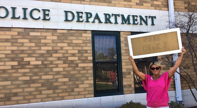 Lisa Maynard seeking support for Dick Malmim