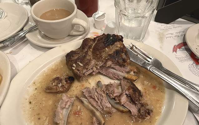 Psistaria Restaurant in Lincolnwood Illinois 