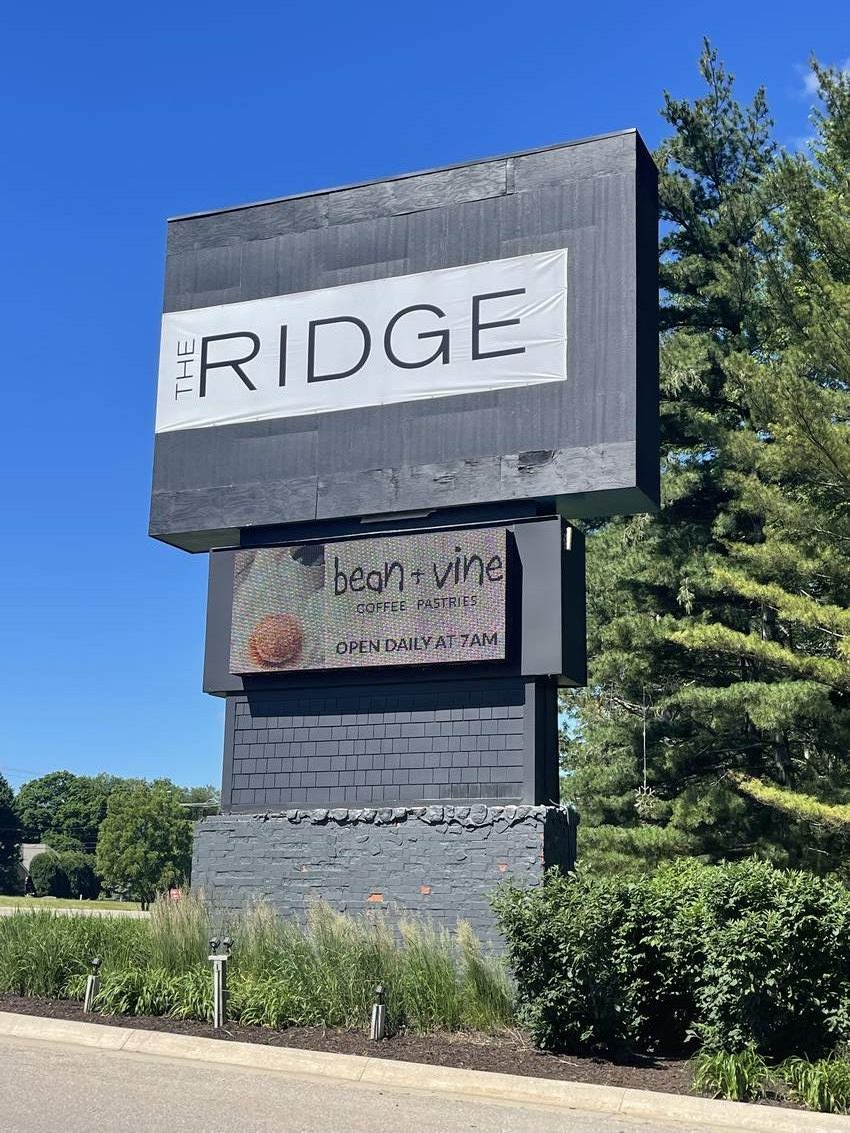 The Ridge Hotel Geneva Lake