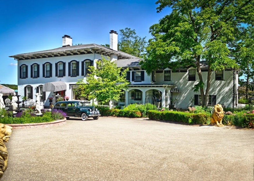 Maxwell Mansion Lake Geneva