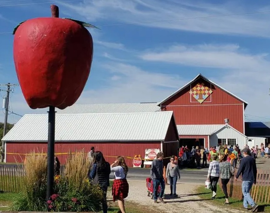 Apple Barn, Elkhorn WI
