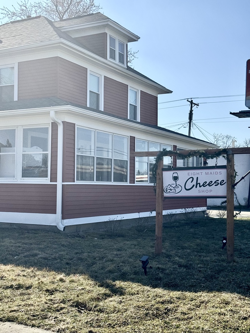 8 Maids Cheese Lake Geneva