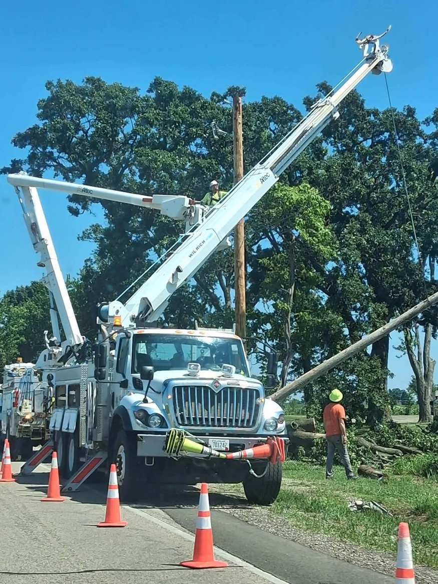 Cleanup crews Lake Geneva Storm 2026